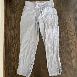 Lululemon crop  Dance Studio Jogger - woman's size 4